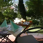 מלון Garni Torkelbuendte 3*